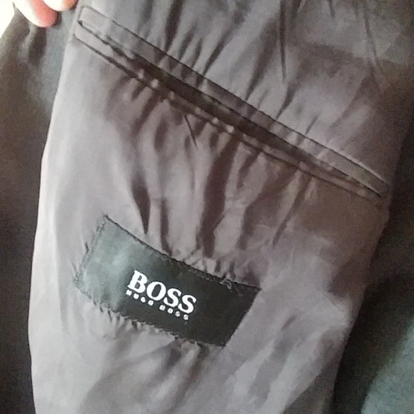 Hugo Boss - Picture 2 of 4